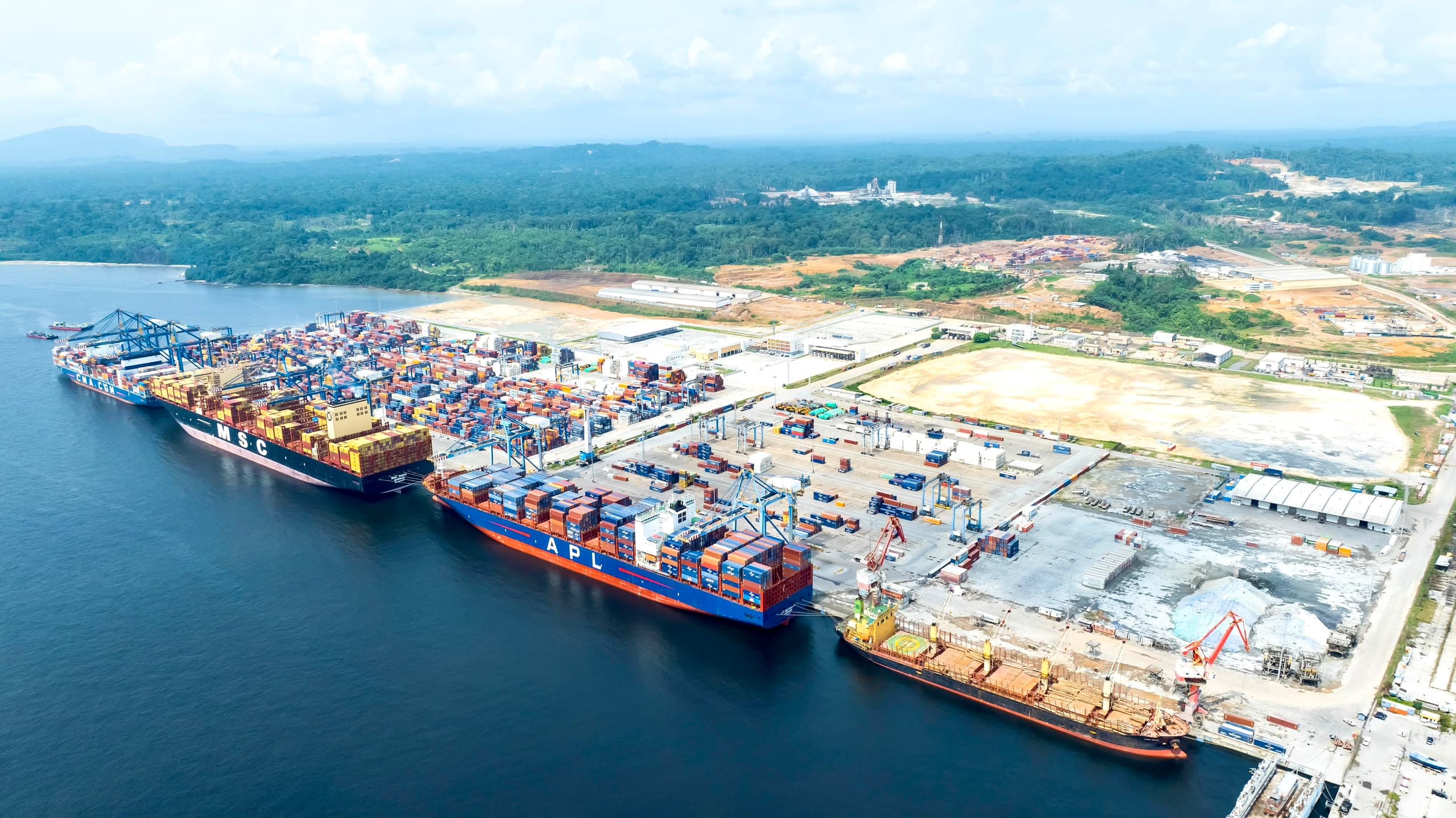 Port de Kribi : la vérité derrière le classement 2025 de la Banque mondiale