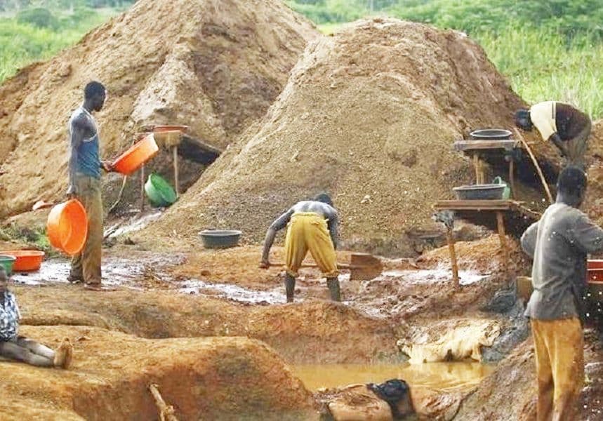 Restauration des sites miniers : au Cameroun, la conformité des exploitants artisanaux au scanner